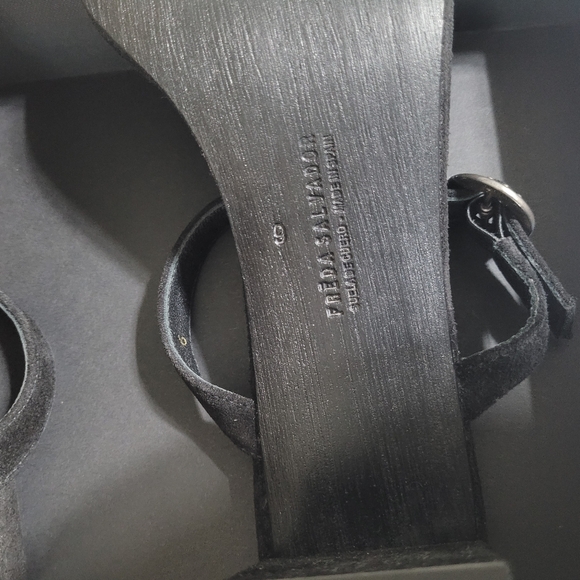 Freda Salvador Amalia Black Suede 2-Band Heeled Sandal. PLUS a Canvas Tote Bag - Picture 5 of 11